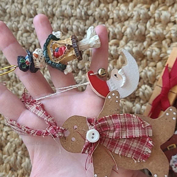 Bundle of Christmas holiday miniature decorative figures - Picture 4 of 5